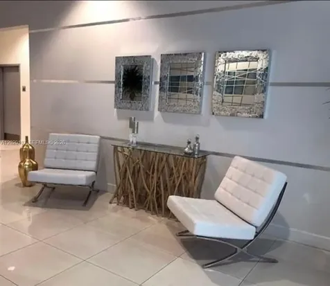 1723 SW 2nd Avenue Miami FL 33129