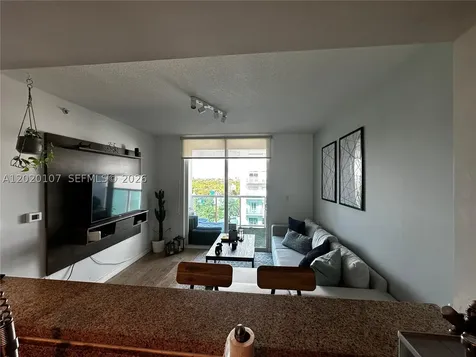 1723 SW 2nd Avenue Miami FL 33129