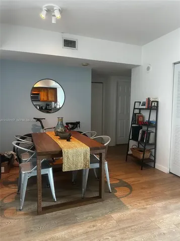 1723 SW 2nd Avenue Miami FL 33129