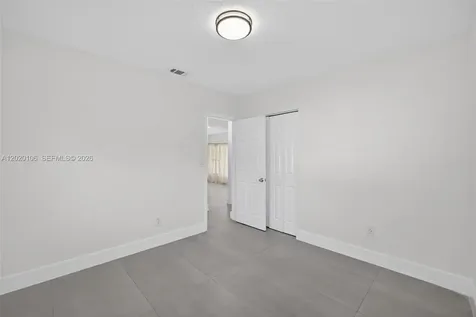 North Miami Beach FL 33162