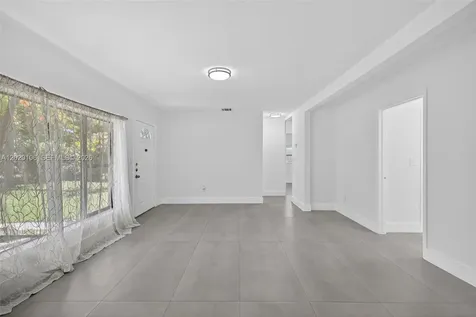 North Miami Beach FL 33162