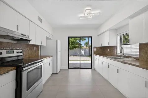 North Miami Beach FL 33162