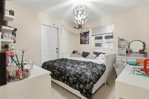 6641 Freedom Street Hollywood FL 33024