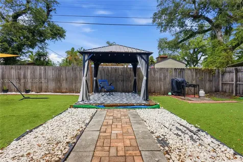 6641 Freedom Street Hollywood FL 33024