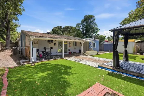 6641 Freedom Street Hollywood FL 33024