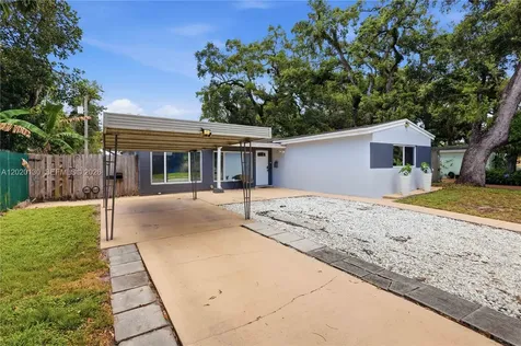 6641 Freedom Street Hollywood FL 33024