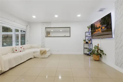 6641 Freedom Street Hollywood FL 33024