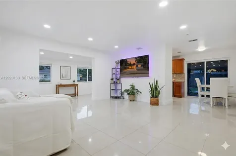 6641 Freedom Street Hollywood FL 33024
