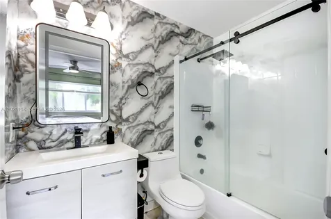 14014 SW 91st Terrace Miami FL 33186
