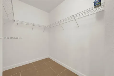 8566 SW 214th Way Cutler Bay FL 33189