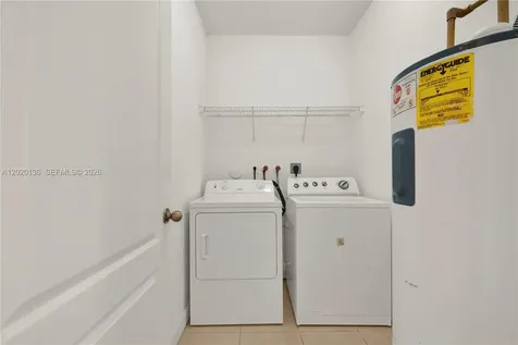8566 SW 214th Way Cutler Bay FL 33189