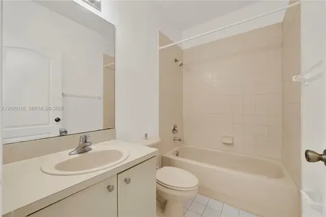 8566 SW 214th Way Cutler Bay FL 33189