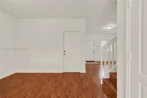 8566 SW 214th Way Cutler Bay FL 33189