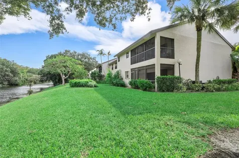2844 NW 42nd Avenue Coconut Creek FL 33066