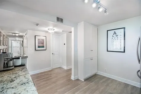1925 Brickell Avenue Miami FL 33129