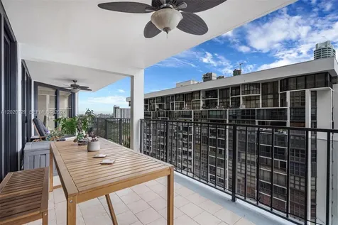 1925 Brickell Avenue Miami FL 33129