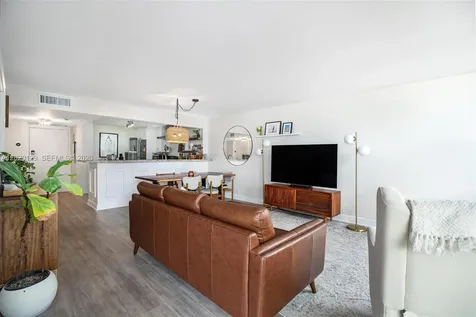 1925 Brickell Avenue Miami FL 33129