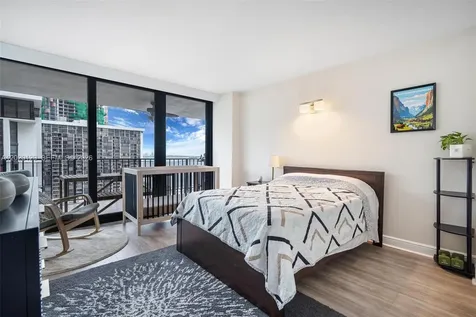 1925 Brickell Avenue Miami FL 33129
