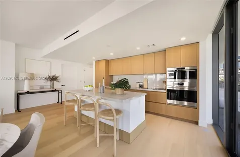 1177 Kane Concourse Bay Harbor Islands FL 33154-2047