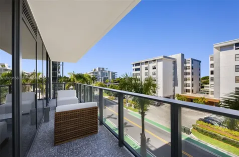 1177 Kane Concourse Bay Harbor Islands FL 33154-2047