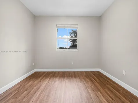 1049 NE 42nd Place Homestead FL 33033