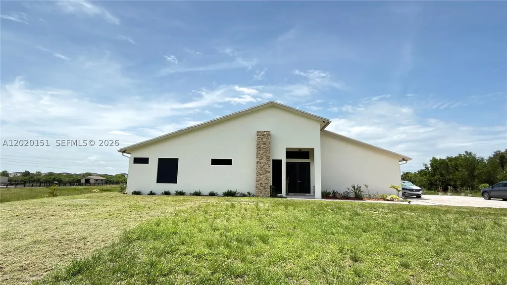 19860 Skyhawk Lane Loxahatchee FL 33470