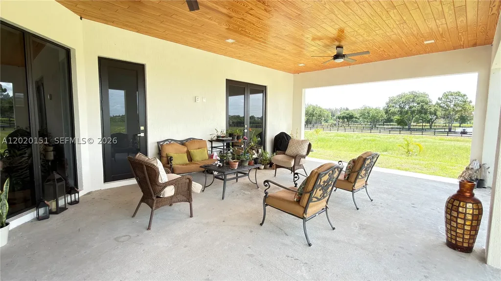 19860 Skyhawk Lane Loxahatchee FL 33470