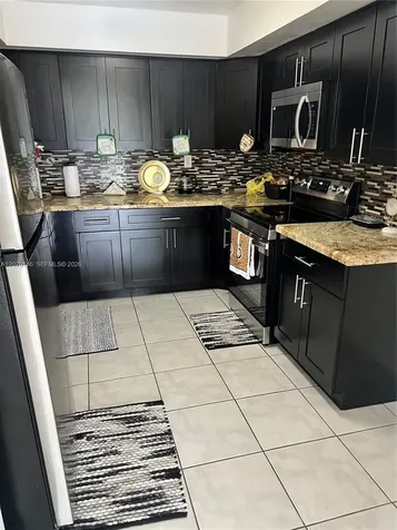 3621 NW 95th Terrace Sunrise FL 33351