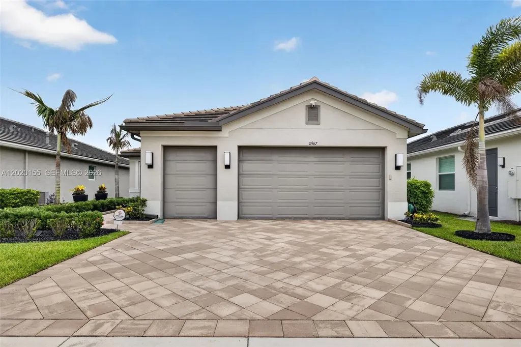 11967 SW Paradise River Road Port St. Lucie FL 34987