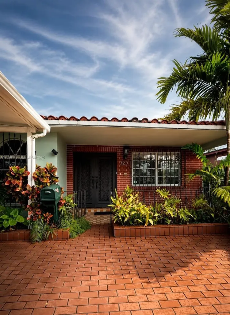 320 NW 61st Avenue Miami FL 33126