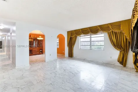 320 NW 61st Avenue Miami FL 33126