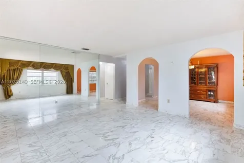 320 NW 61st Avenue Miami FL 33126