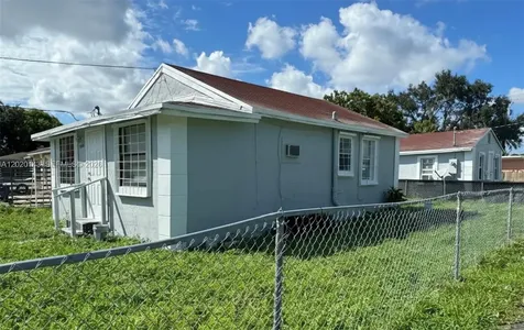2103 NW 57th Street Miami FL 33142