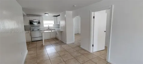 2103 NW 57th Street Miami FL 33142