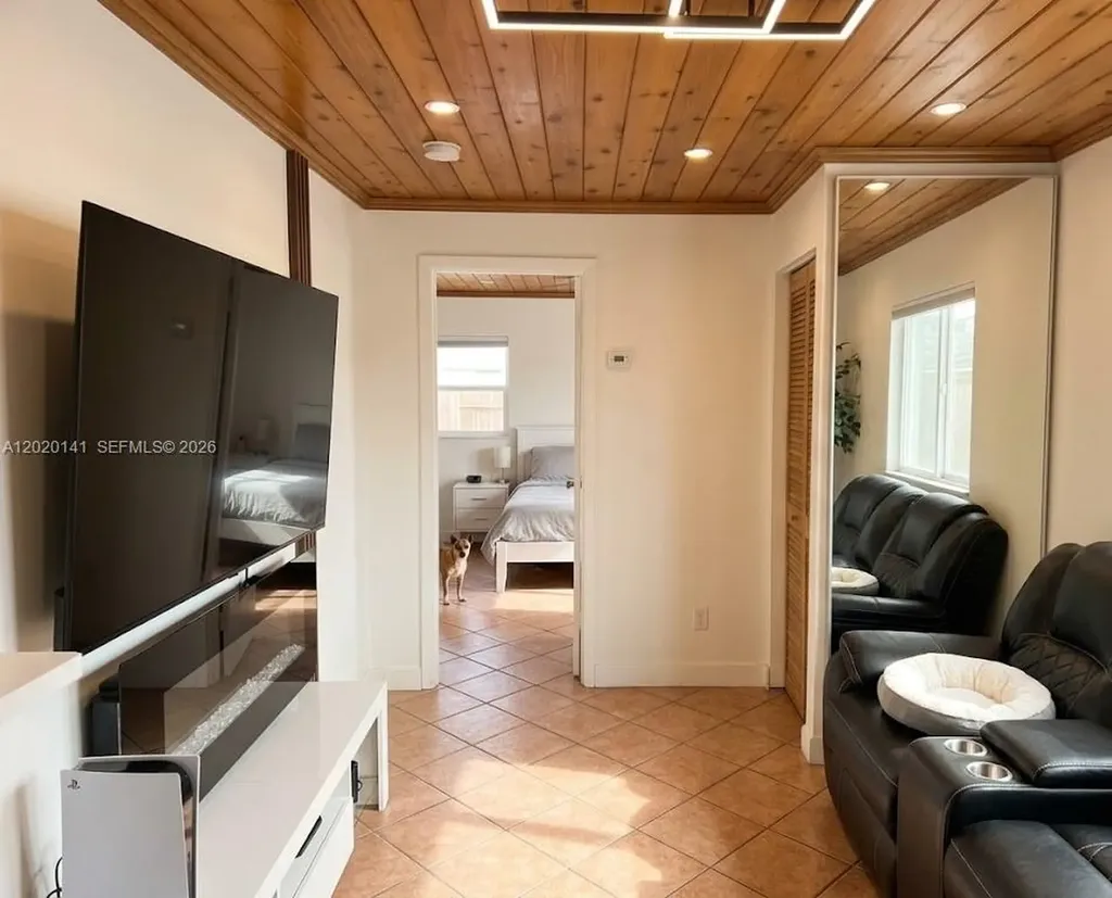4763 NW 3th Street Miami FL 33126