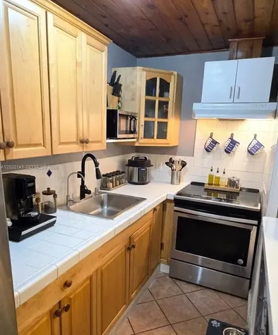 4763 NW 3th Street Miami FL 33126