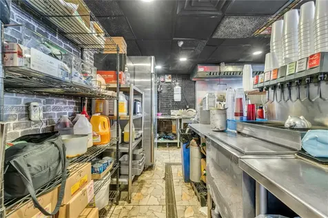 W 84 Street Hialeah FL 33014