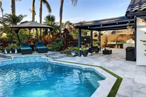 16183 NW 15th Street Pembroke Pines FL 33028