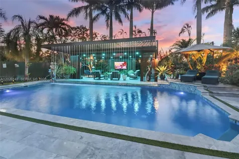 16183 NW 15th Street Pembroke Pines FL 33028