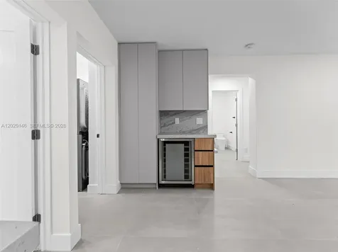 610 NE 164th Terrace Miami FL 33162