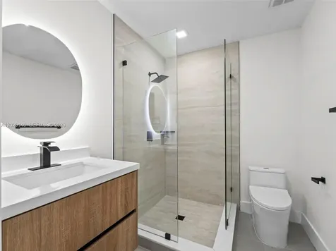 610 NE 164th Terrace Miami FL 33162