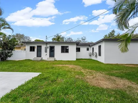 610 NE 164th Terrace Miami FL 33162