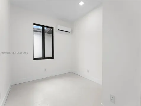 610 NE 164th Terrace Miami FL 33162