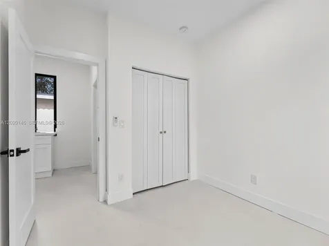 610 NE 164th Terrace Miami FL 33162