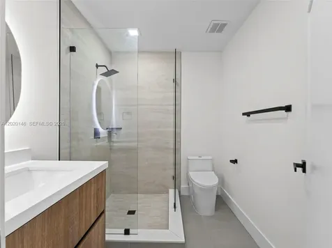610 NE 164th Terrace Miami FL 33162