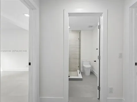 610 NE 164th Terrace Miami FL 33162