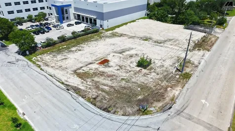 11501 NW 124th Street Medley FL 33178