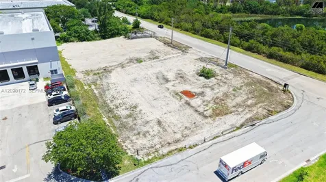 11501 NW 124th Street Medley FL 33178