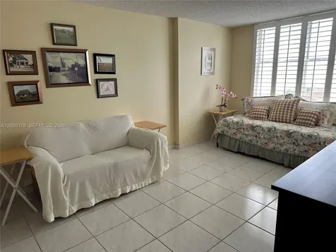 6039 Collins Avenue Miami Beach FL 33140