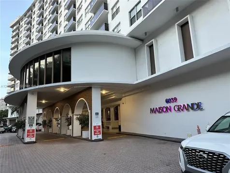 6039 Collins Avenue Miami Beach FL 33140
